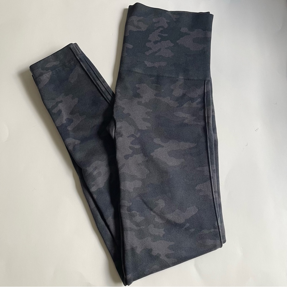 Spanx Camo Olive Green Black Look at me now seamless high rise leggings Medium